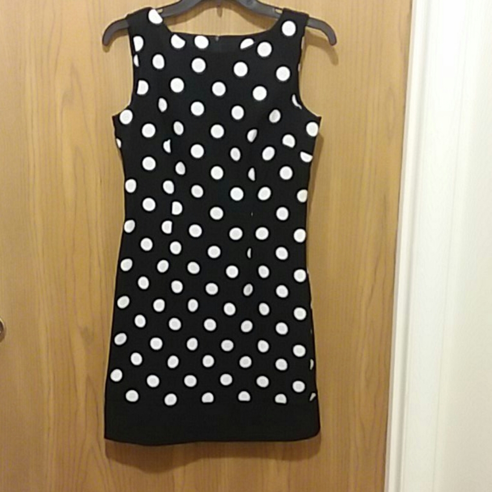 Super cute polka dot dress. NWOT. Petite